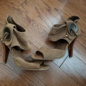 Steve Madden Luxe leather brown high heels size 6